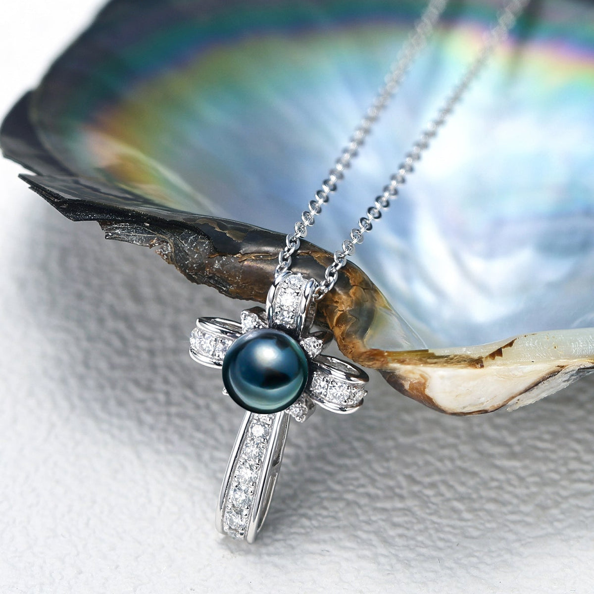 Pendentif Perle de Tahiti en Croix