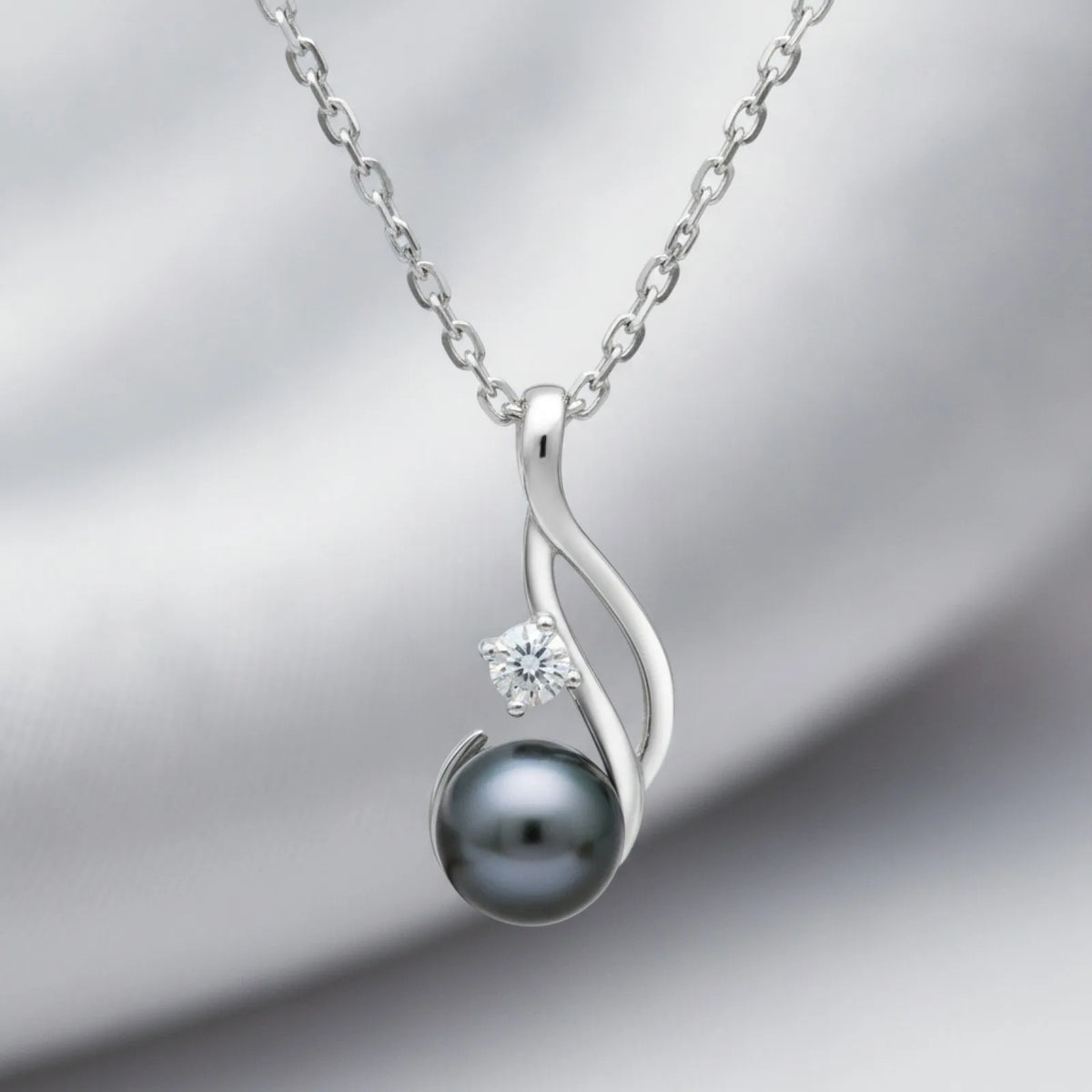 Pendentif Perle de Tahiti Titaua Or Blanc & Diamant