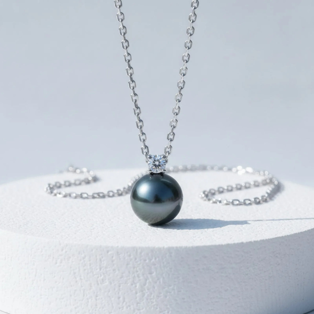 Sautoir Perle de Tahiti Or Blanc Moissanite